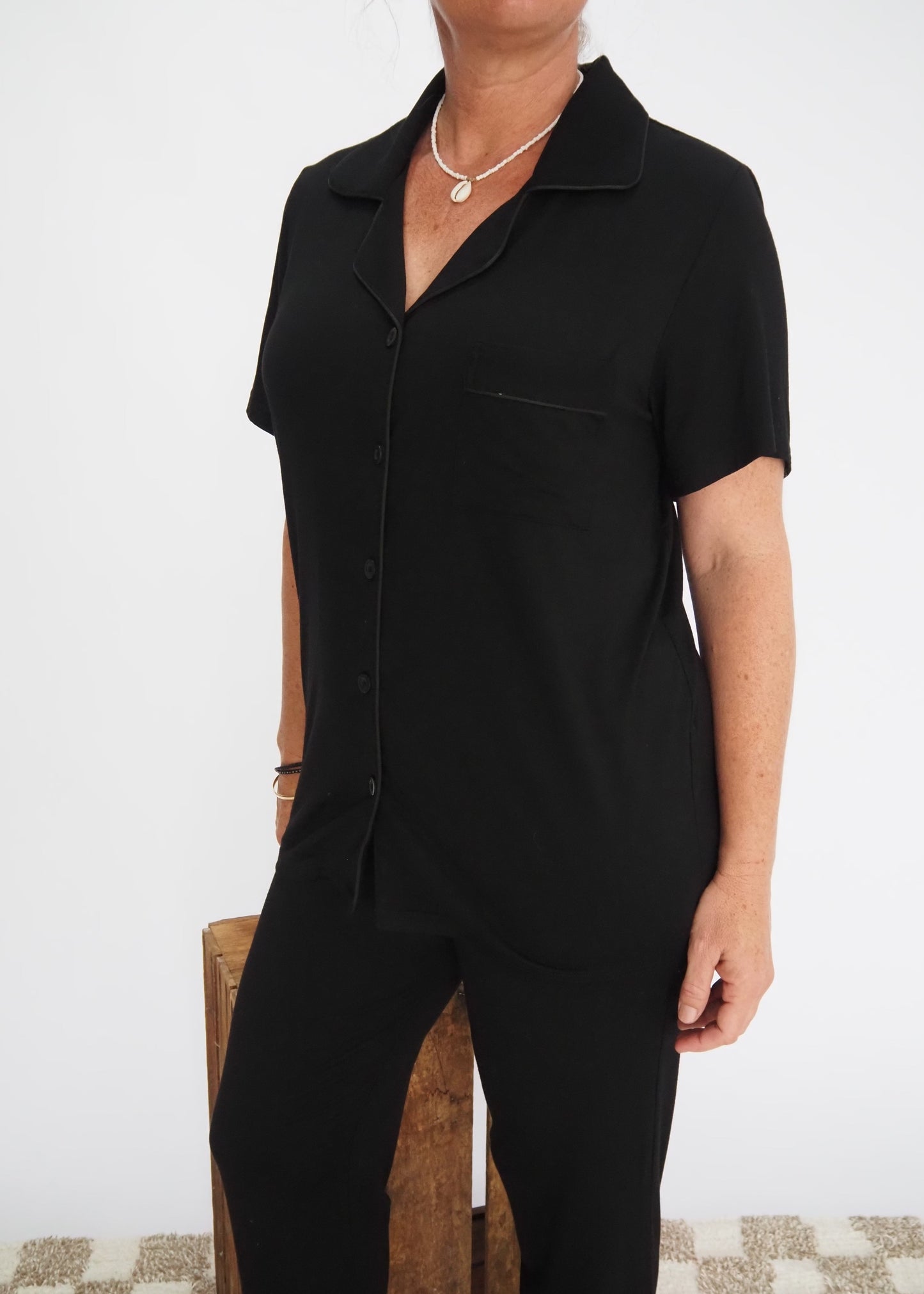 Bamboo Sleeps Phebe black pyjama set – soft and cooling loungewear