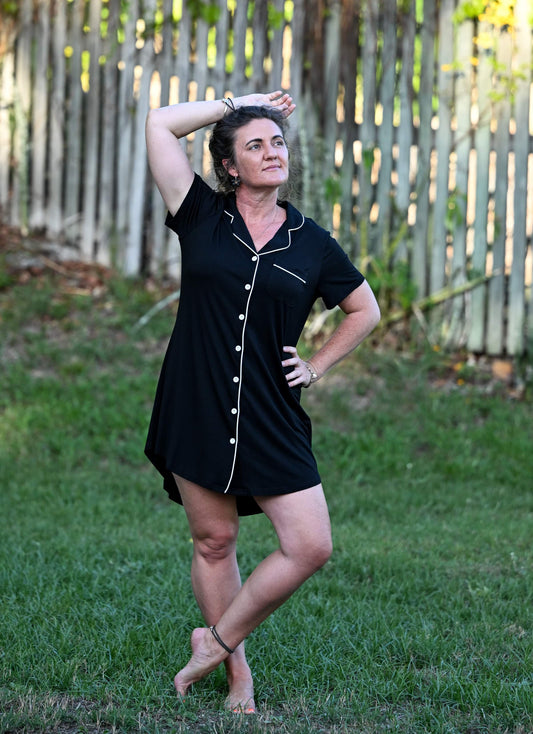 SAMPLE SALE :Black Nightie (Size M)